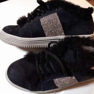 OKS shearling real suede euc sneakers